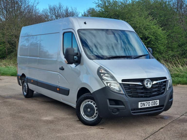 Compare Vauxhall Movano 2.3 Turbo D 135Ps 3500 L3 H2 Van DN70OBG Silver