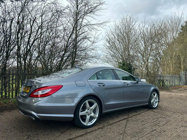 Compare Mercedes-Benz CLS 3.0 Cls350 Cdi Sport Amg PE61OPP Silver