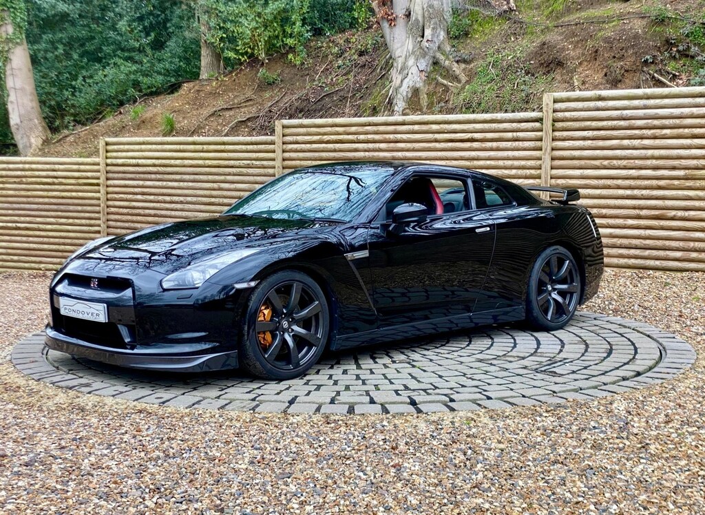 Compare Nissan GT-R Coupe ML60HDY Black