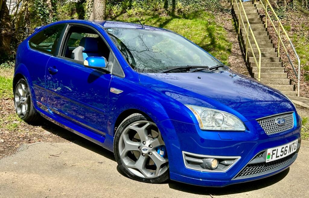 Compare Ford Focus 2.5St2 225Only 56K-xenons-cambelt Done-2kys-da FL56NTU Blue