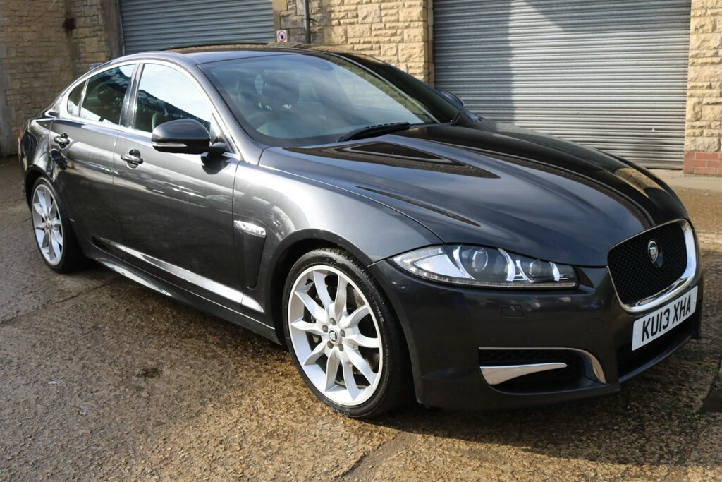 Compare Jaguar XF 3.0D S V6 Premium Luxury Euro 5 Ss KU13XHA Grey