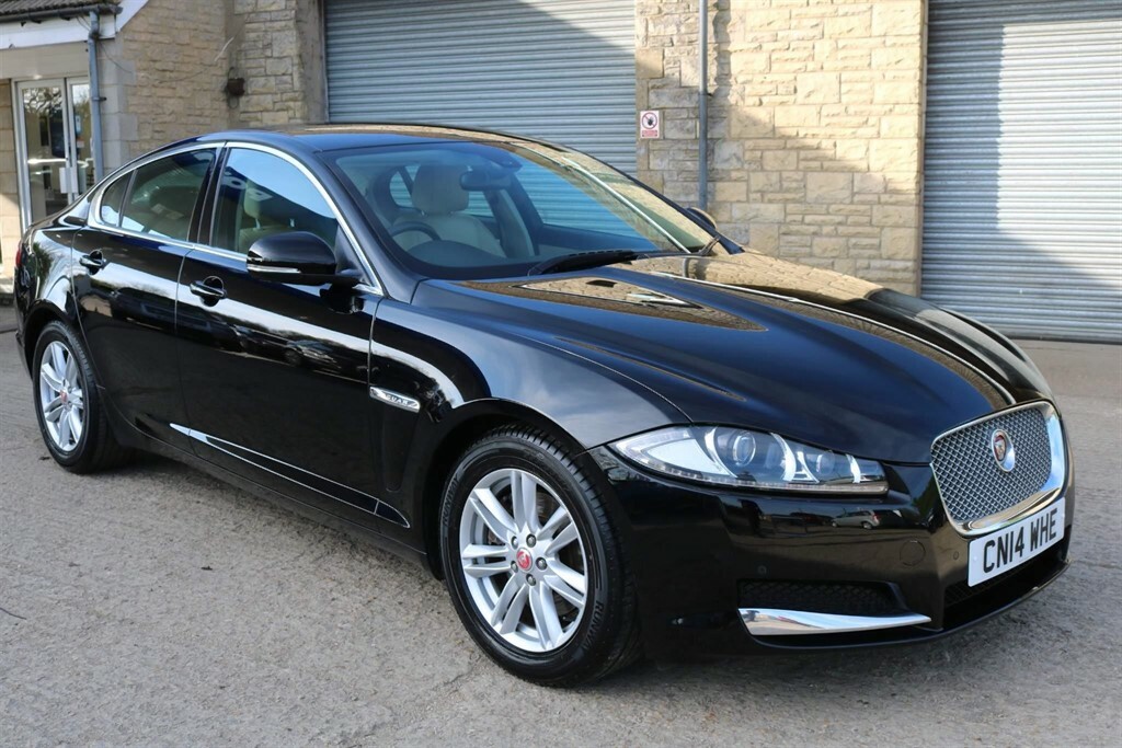 Compare Jaguar XF 2.2D Luxury Euro 5 Ss CN14WHE Black