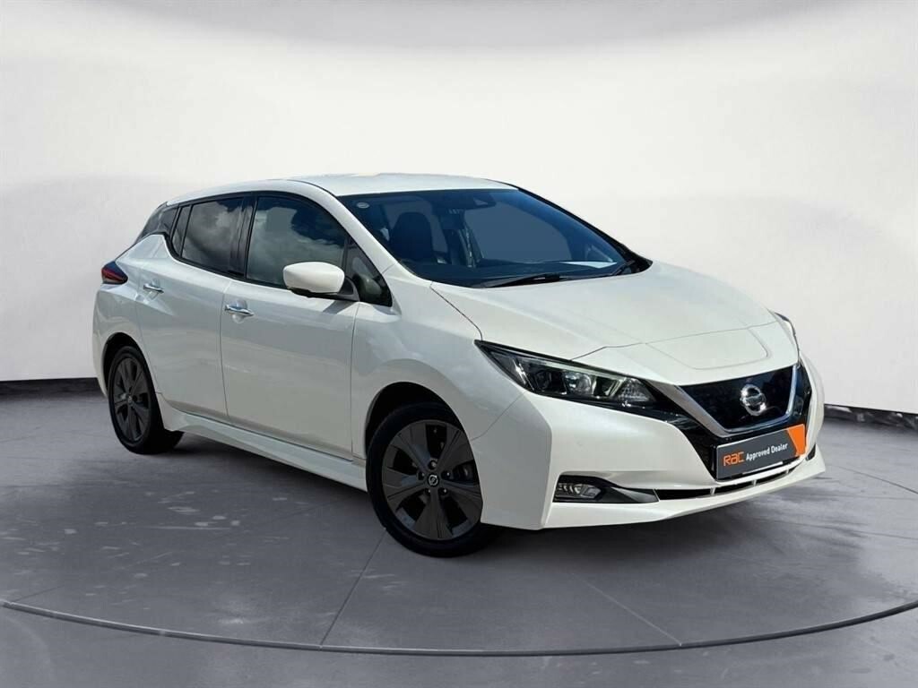 Compare Nissan Leaf 40Kwh N-connecta BW69TVL White