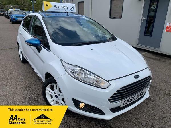 Compare Ford Fiesta 1.0T Ecoboost Zetec White Edition Euro 6 Ss CF66BXW 