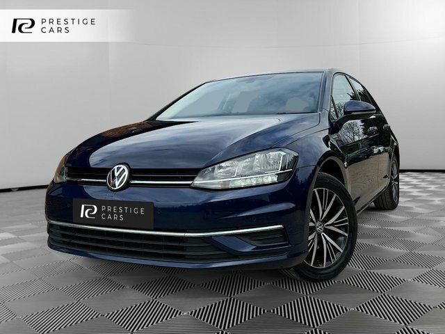 Compare Volkswagen Golf 1.6 Se Navigation Tdi Bluemotion Technology 114 YJ67VRD Blue