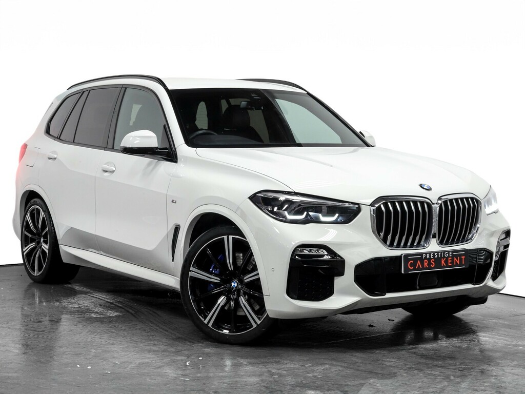 Compare BMW X5 Xdrive30d M Sport AO69YKT White