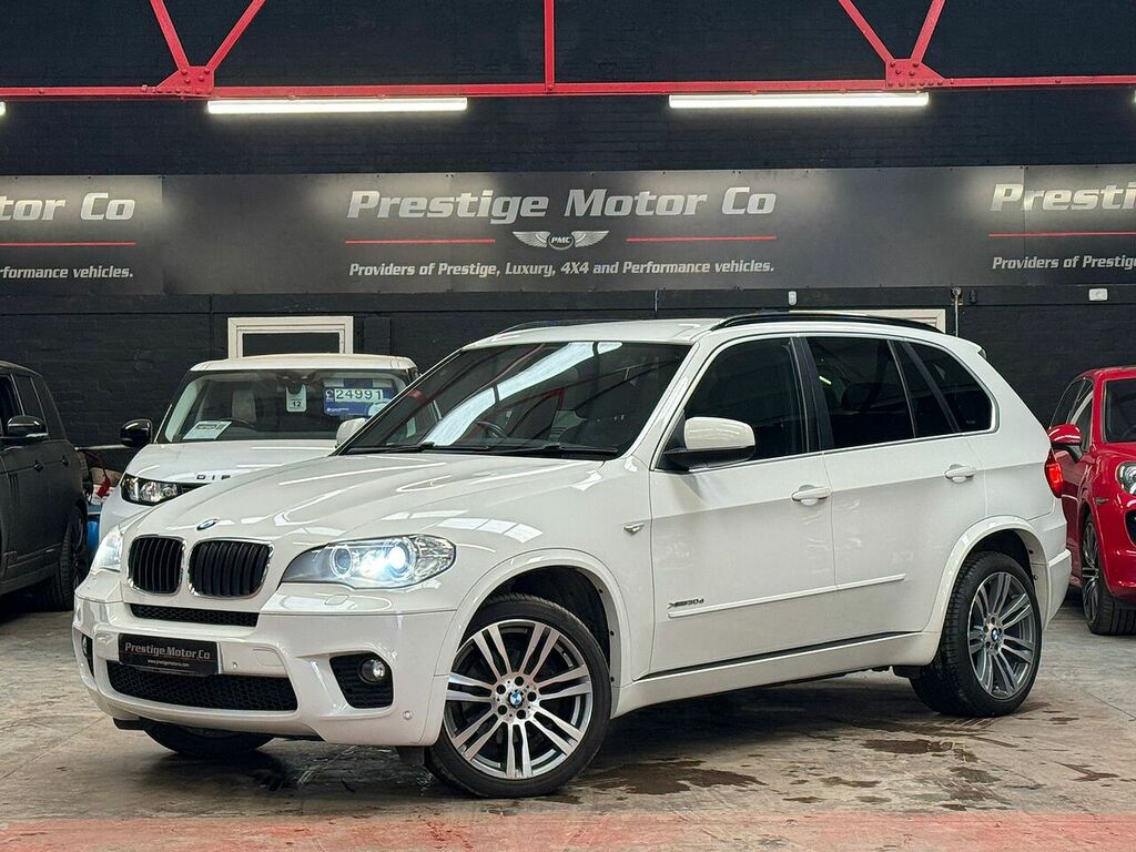 Compare BMW X5 30D M Sport YE13YVF White