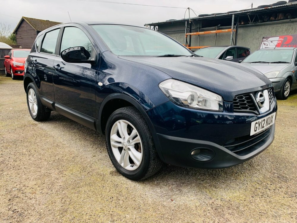 Compare Nissan Qashqai 1.6 Acenta 2Wd Euro 5 Ss GY12KUX Blue