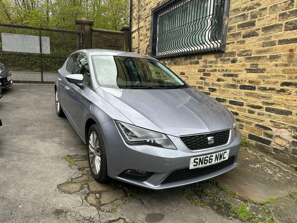 Compare Seat Leon Tdi Se Dynamic Technology SN66NWC Silver