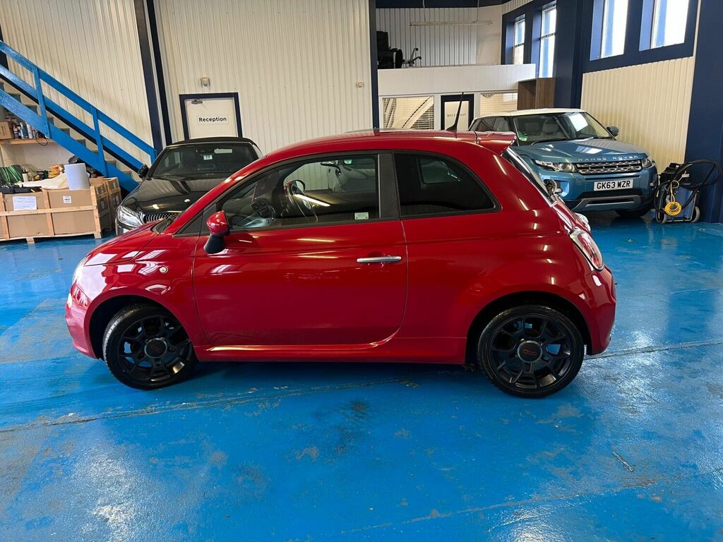 Compare Fiat 500 Hatchback 1.2 S Euro 6 Ss 201515 NU15URO Red
