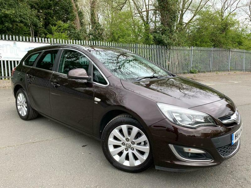 Compare Vauxhall Astra 2.0 Cdti Elite Sports WN14MWG Brown