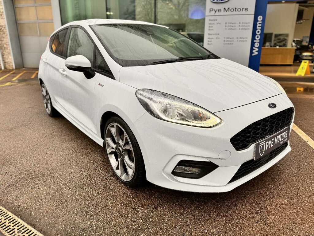 Compare Ford Fiesta 1.0 Ecoboost Hybrid Mhev 125 St-line X Edition YM70LXK White