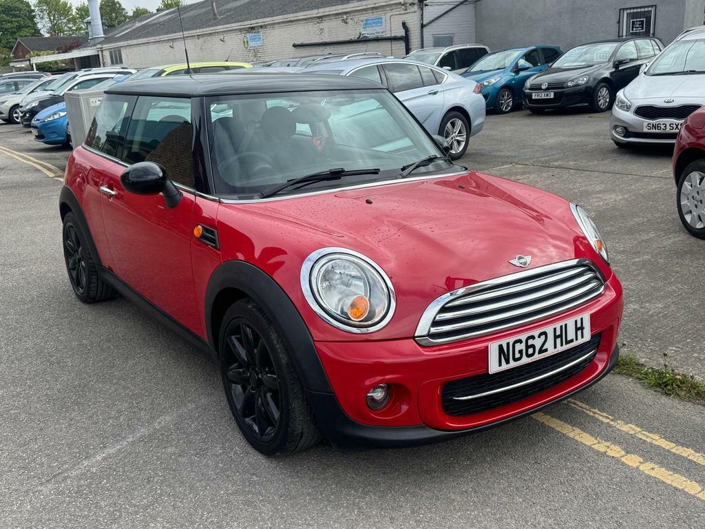 Compare Mini Hatch 1.6 Cooper D Euro 5 Ss NG62HLH Red