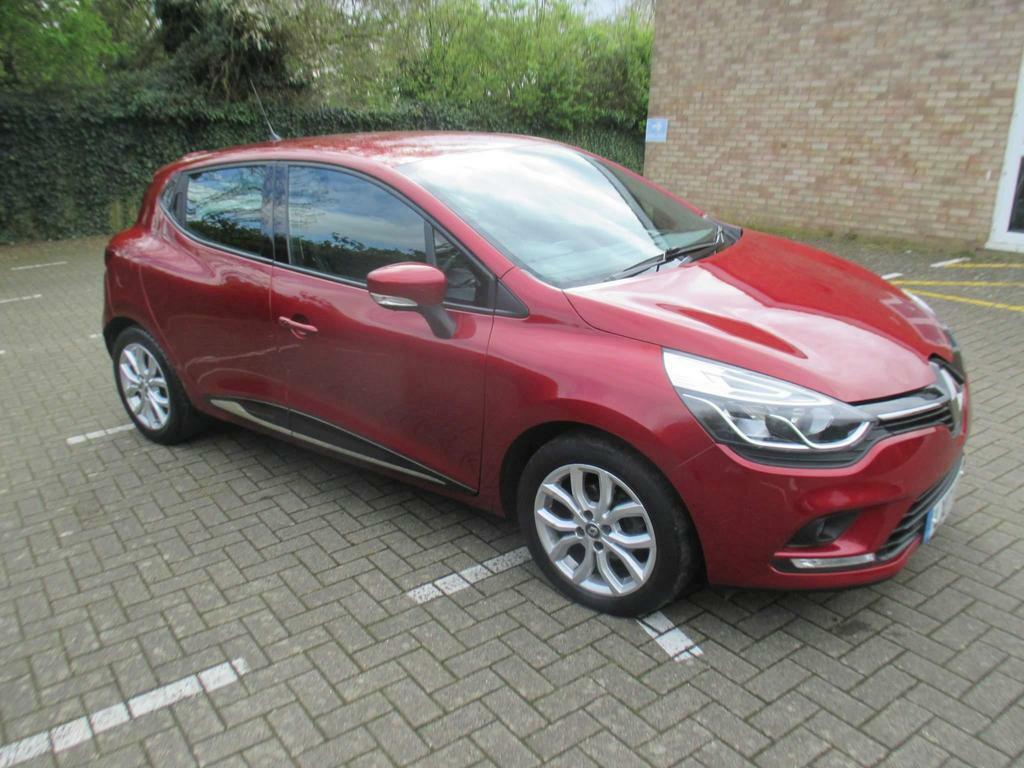 Compare Renault Clio 0.9 Tce Dynamique Nav Euro 6 Ss LX17UJD Red