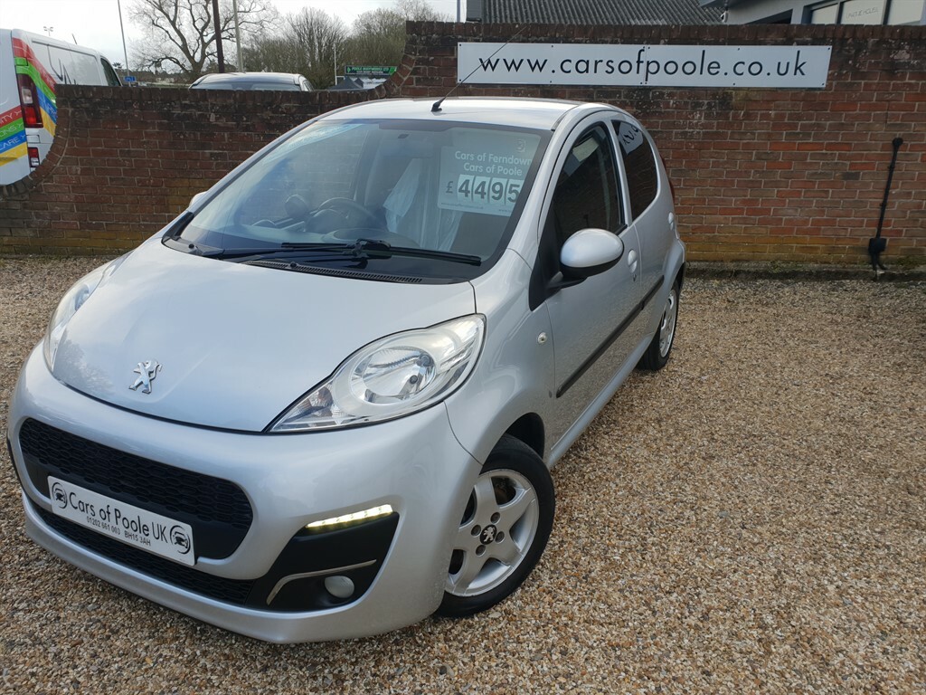 Compare Peugeot 107 Allure AY13WRP Silver