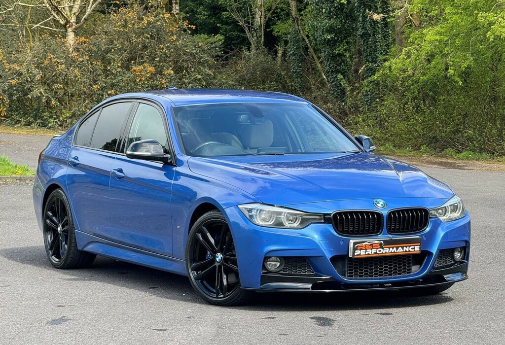 Compare BMW 3 Series 2017 67 330E YK67TKU Blue