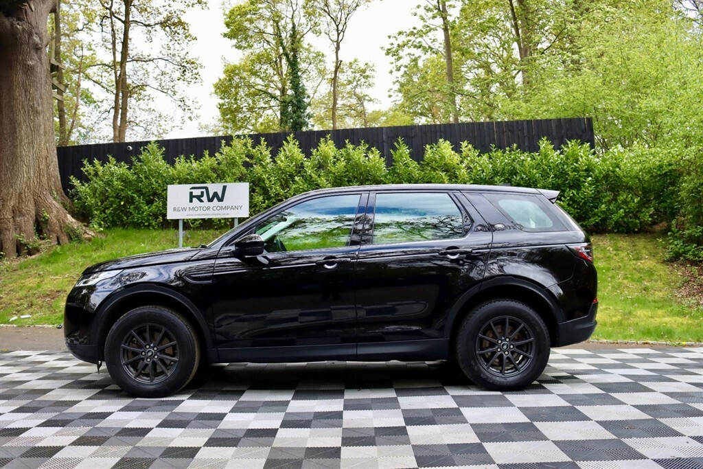 Compare Land Rover Discovery Sport 2.0 P200 Mhev 4Wd Euro 6 Ss 7 Seat AE20OCO Black