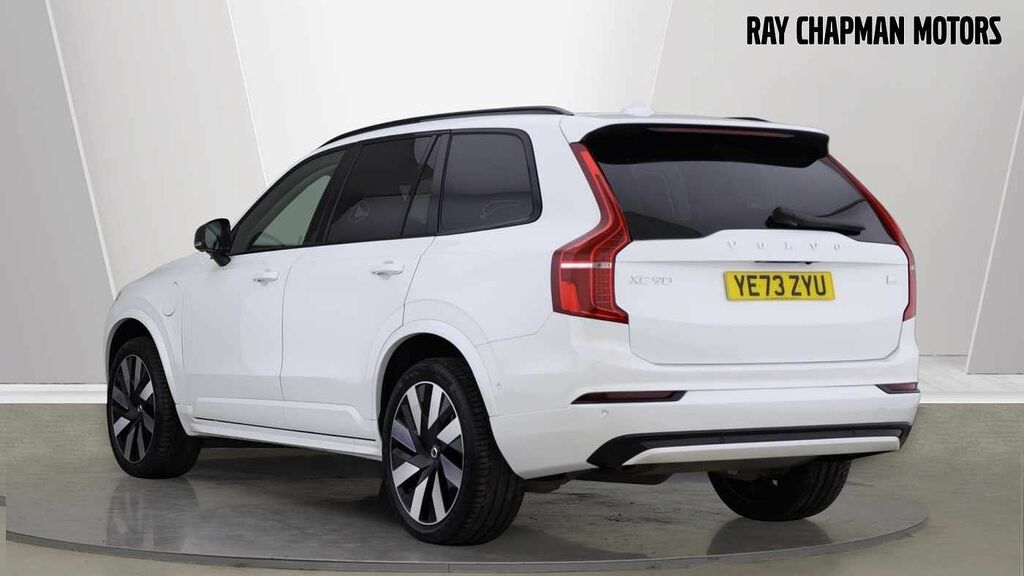 Compare Volvo XC90 Recharge T8 Ultimate Awd YE73ZYU White