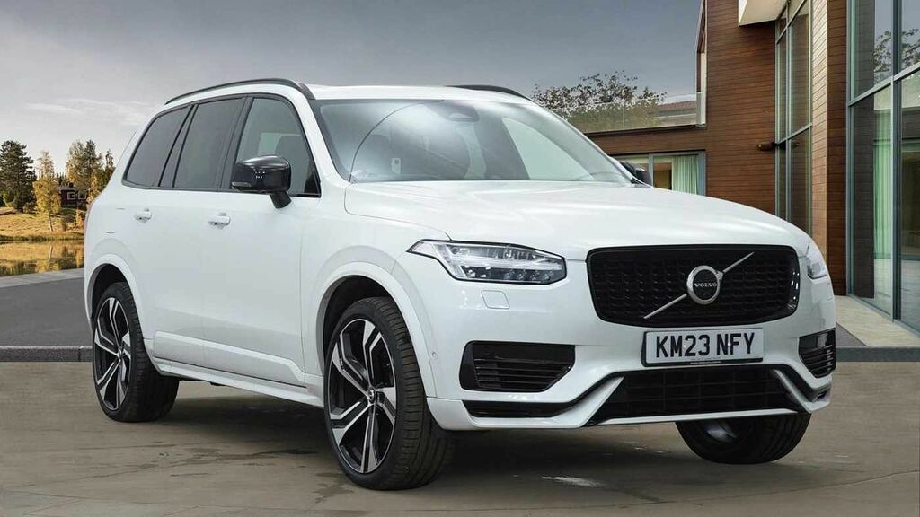 Compare Volvo XC90 Recharge T8 Ultimate Awd KM23NFY White