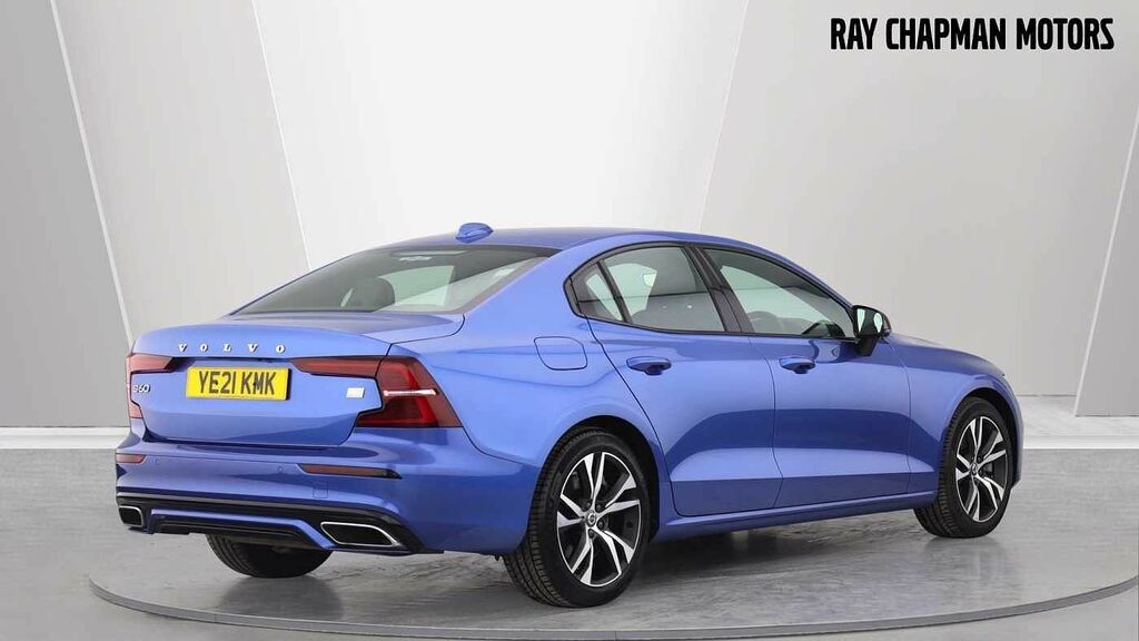 Compare Volvo S60 Recharge T8 R-design Awd YE21KMK Blue