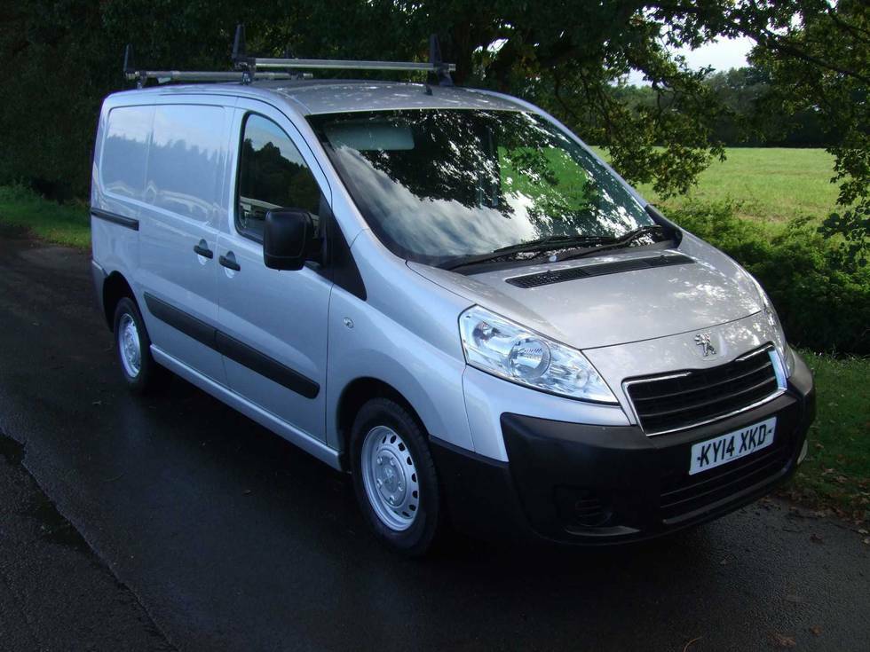 Compare Peugeot Expert Hdi 1000 L1h1 Professional KY14XKD Silver