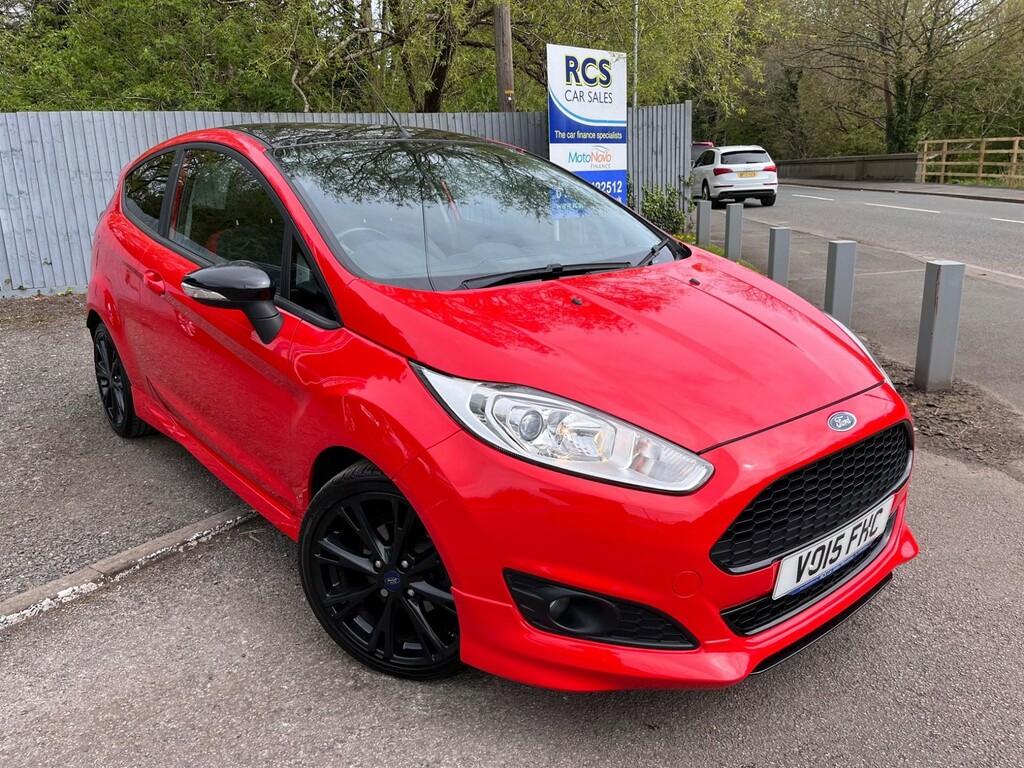 Compare Ford Fiesta 1.0T Ecoboost Zetec S Red Edition Euro 6 Ss VO15FHC Red