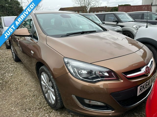 Compare Vauxhall Astra Estate RK64VGG Brown