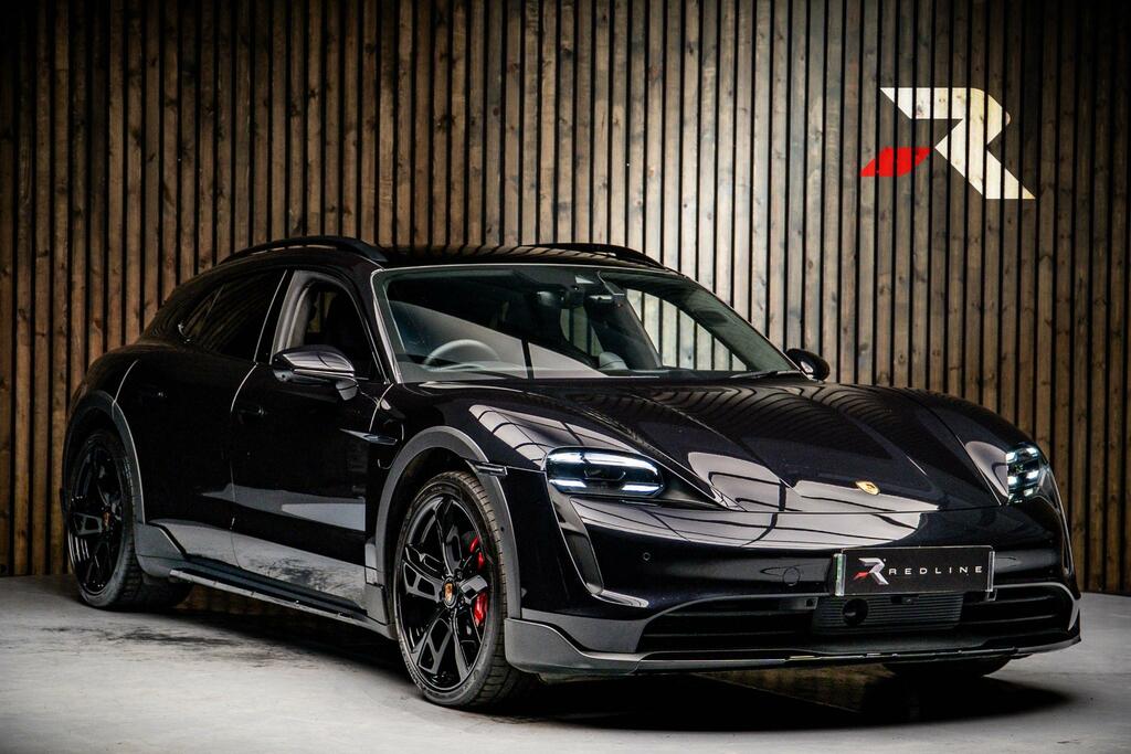 Compare Porsche Taycan Performance Plus 93.4Kwh 4 Cross Turismo 4Wd BU71PGZ Black