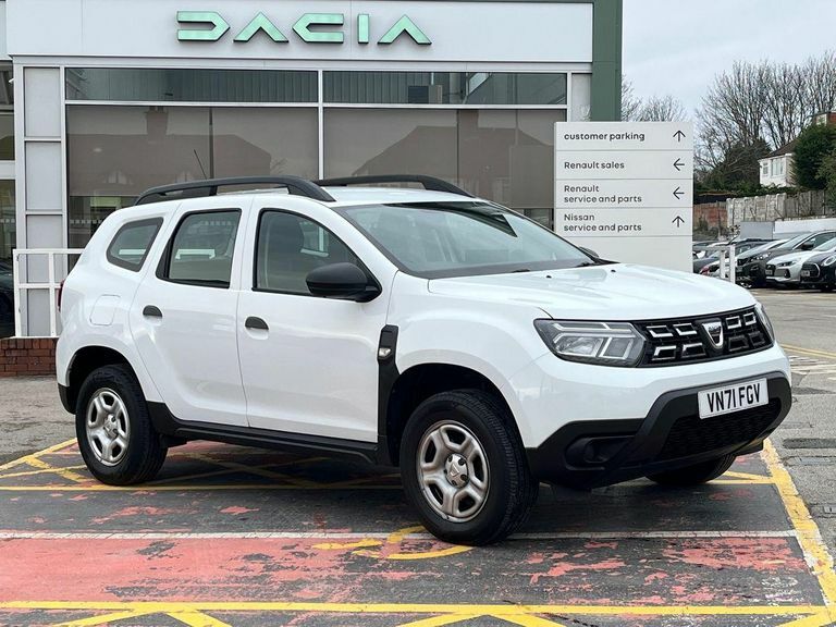 Compare Dacia Duster Duster Essential Tce 4X2 VN71FGV White