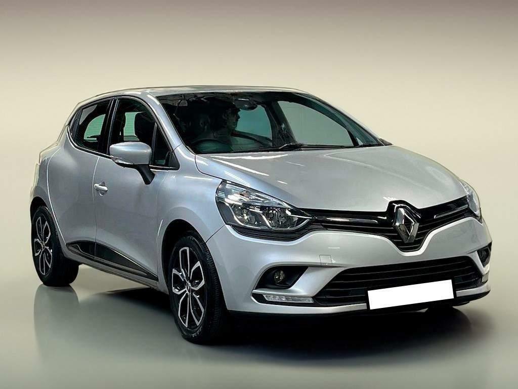 Compare Renault Clio Renault Clio 0.9 Tce 90 Play SJ69FVA Silver