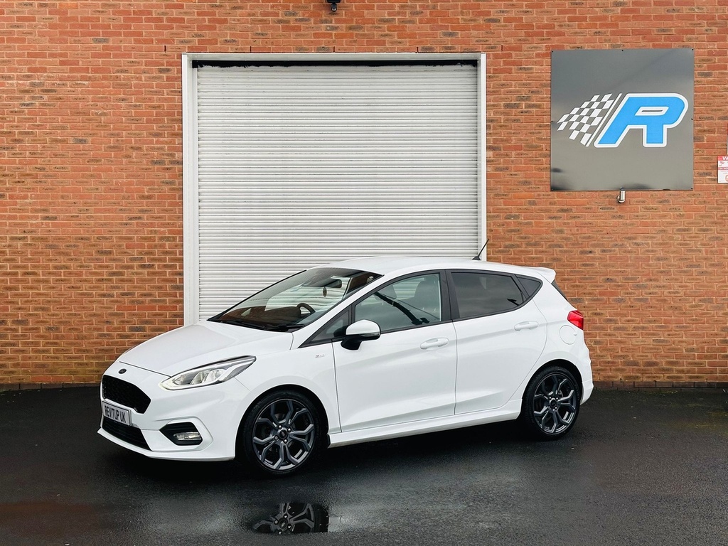 Compare Ford Fiesta T Ecoboost St-line X Rear View Camera Bluetoot YH18YMZ White