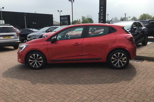 Compare Renault Clio Hatchback Evolution YY72ZBE Red