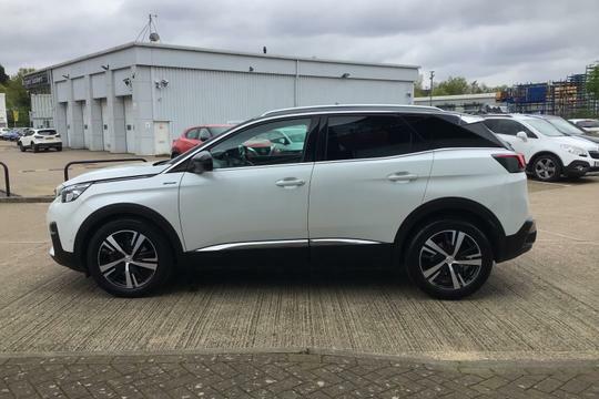 Compare Peugeot 3008 Bluehdi Ss Gt Line KN19UUP White
