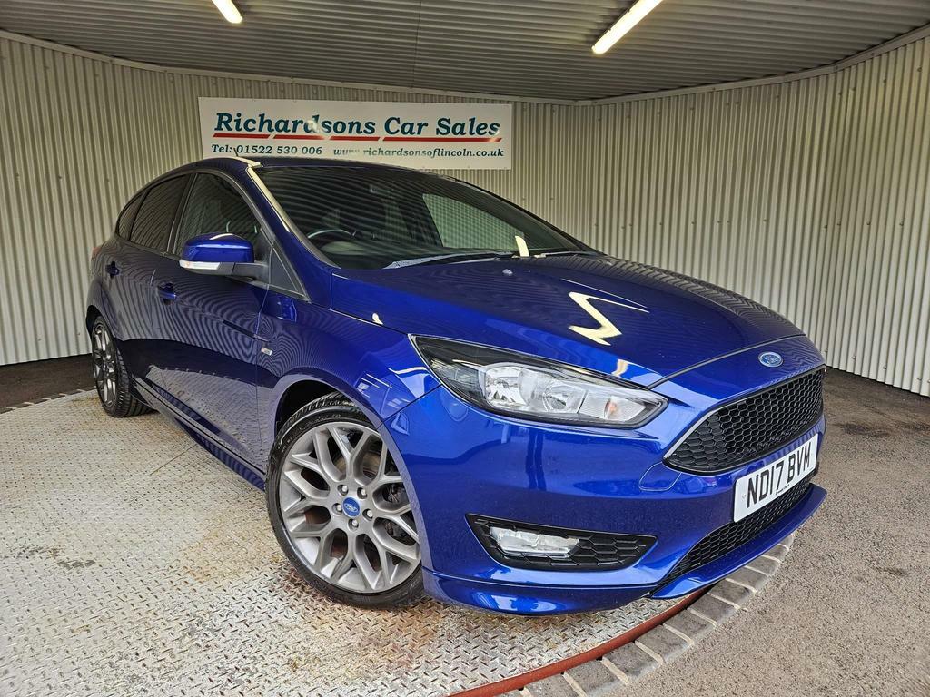 Ford Focus 1.5 Tdci St-line Euro 6 Ss Blue #1