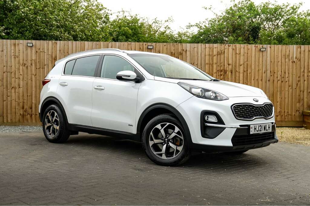 Compare Kia Sportage Kia Sportage 1.6 Sportage 2 Isg 4X4 4Wd HJ21WLH White