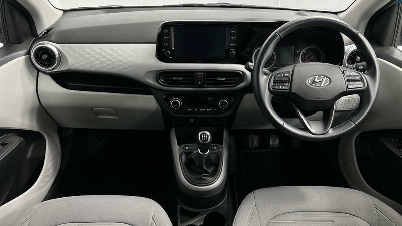 Compare Hyundai I10 1.0 Premium Hatchback Euro 6 S DV71EYS Blue