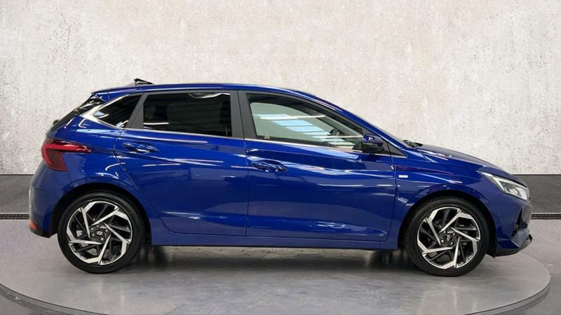 Compare Hyundai I20 1.0 T-gdi Mhev Premium Hatchback Hybrid EG23HWW Blue