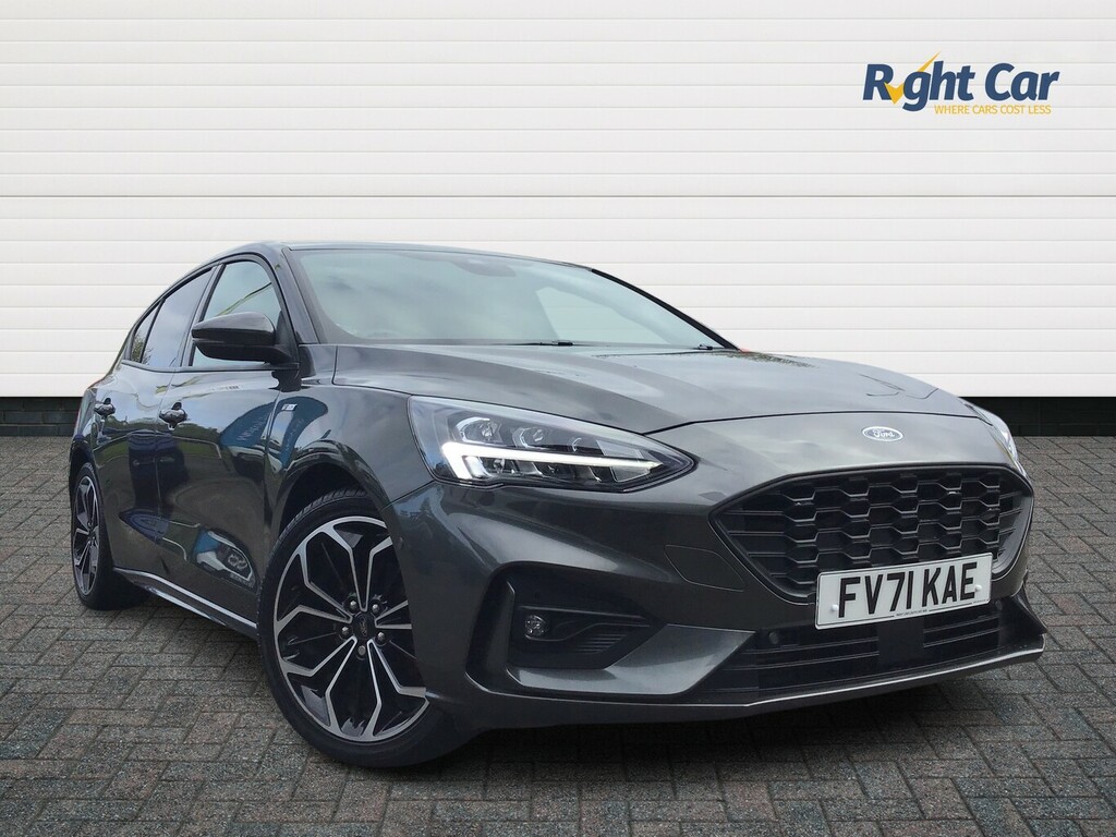 Compare Ford Focus 1.0T Mhev St-line X Edition 2021 71 FV71KAE Grey