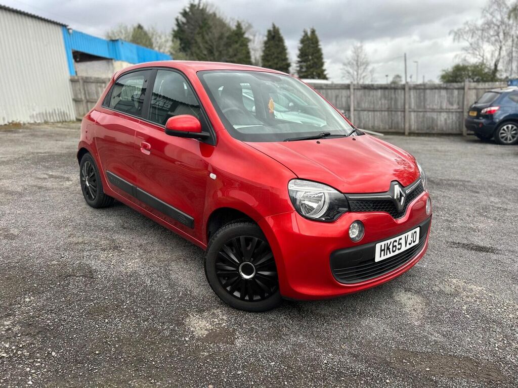 Compare Renault Twingo 1.0 Sce Play Euro 6 2015 HK65VJO Red