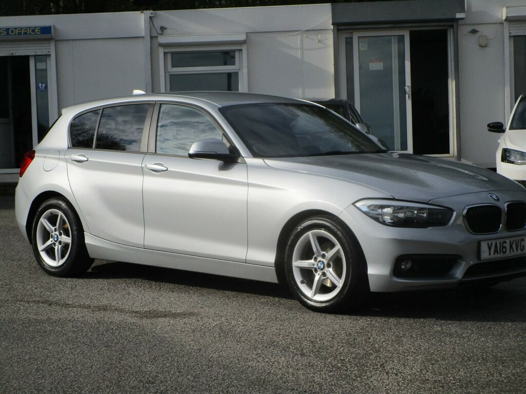 Compare BMW 1 Series 116D Ed Plus YA16KVG Silver