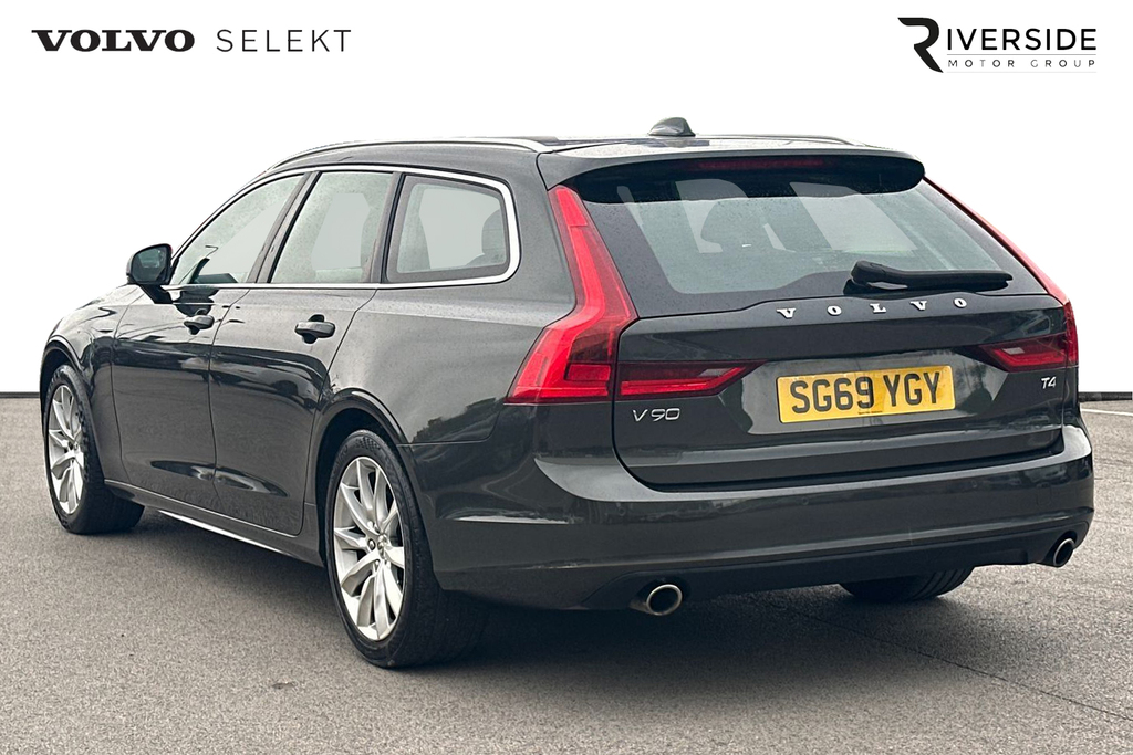 Compare Volvo V90 T4 Momentum Plus Park Camerawinter Pack SG69YGY Grey