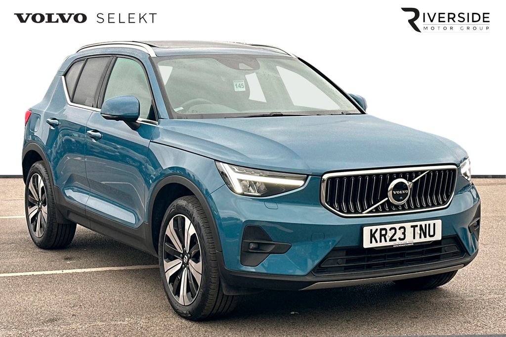 Compare Volvo XC40 Recharge Ultimate, T5 Plug-in Hybrid, KR23TNU Blue