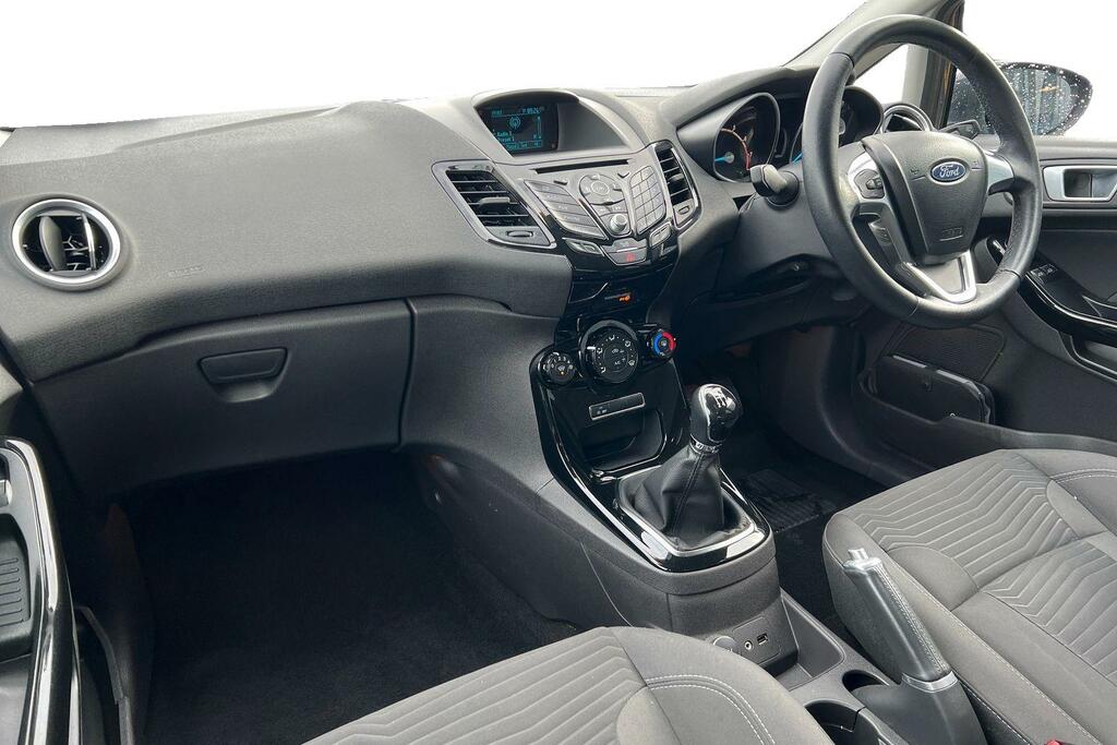 Compare Ford Fiesta 1.0T Ecoboost Zetec Euro 5 Ss AP64EUK Grey