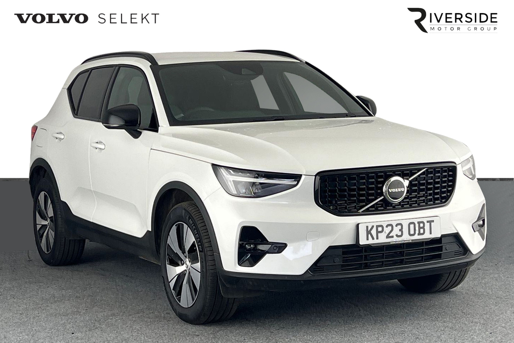 Compare Volvo XC40 Recharge Plus, T4 Plug-in Hybrid, KP23OBT White