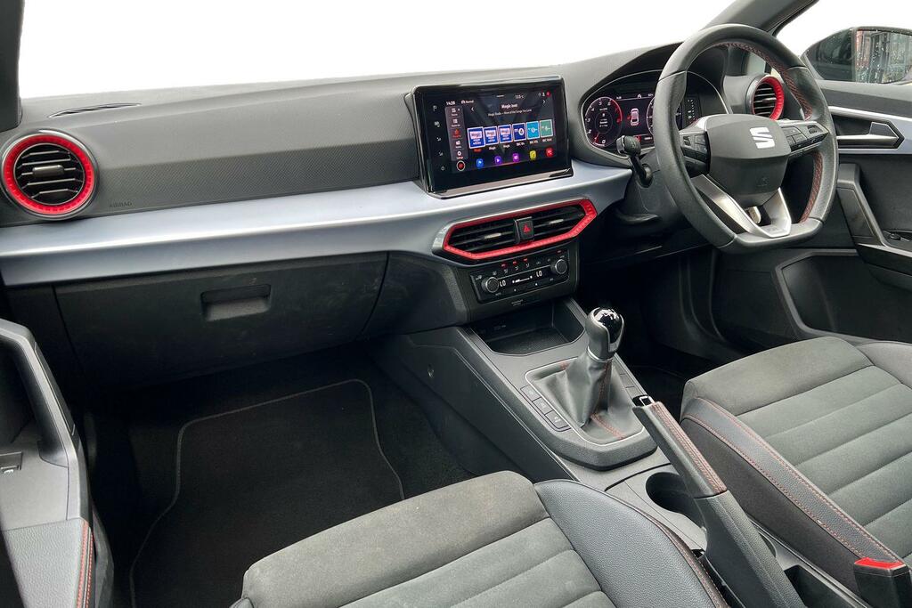 Compare Seat Ibiza 1.0 Tsi 110Ps Fr Sport 5-Door YX22NZZ White