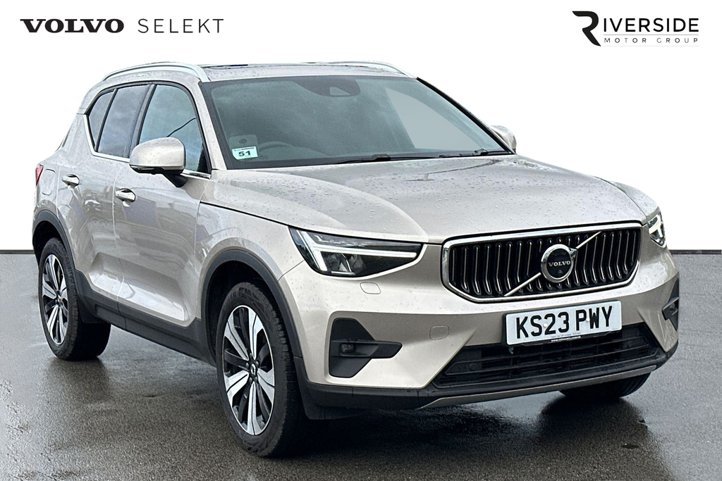 Compare Volvo XC40 Recharge Ultimate, T5 Plug-in Hybrid, KS23PWY 