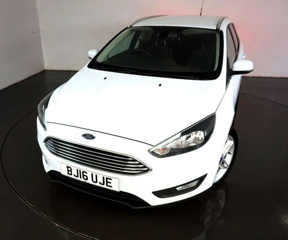 Compare Ford Focus 1.5 Zetec Tdci 5D-1 Owner From New-bluetooth-dab R BJ16UJE White