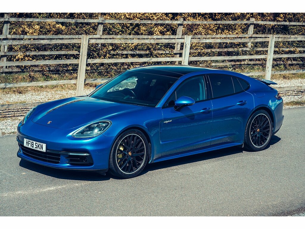 Compare Porsche Panamera 2.9 V6 E-hybrid 14Kwh 4 Pdk 4Wd Euro 6 Ss HF18SKN Blue