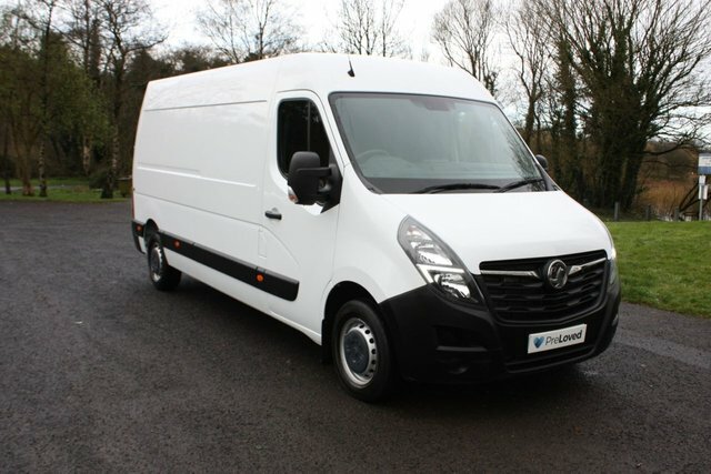 Compare Vauxhall Movano 2.3 L3h2 F3500 135 Bhp DY21OHH White