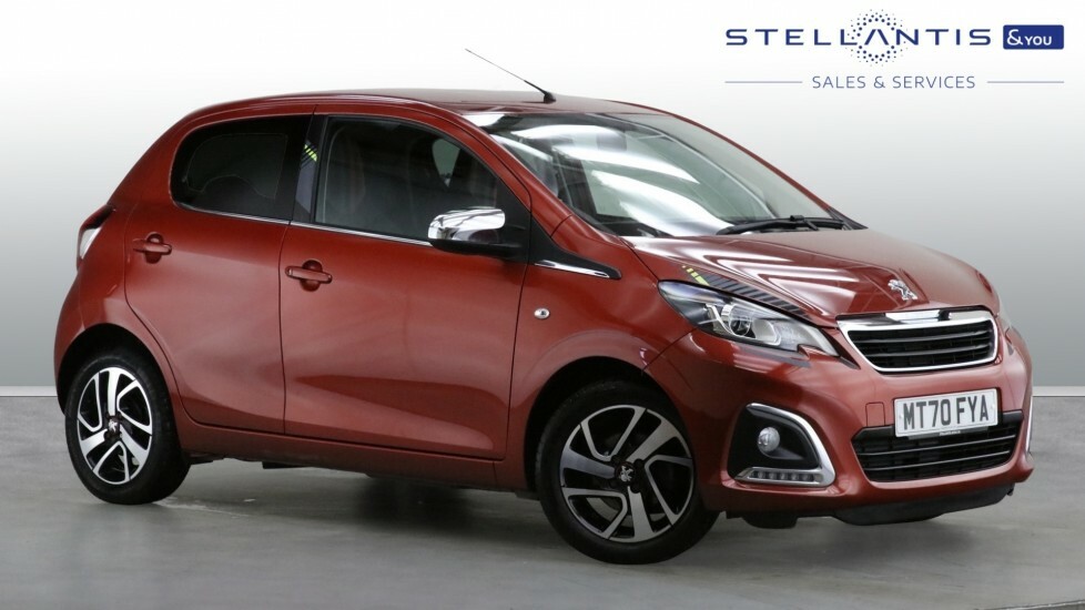 Compare Peugeot 108 1.0 Collection Euro 6 Ss MT70FYA 